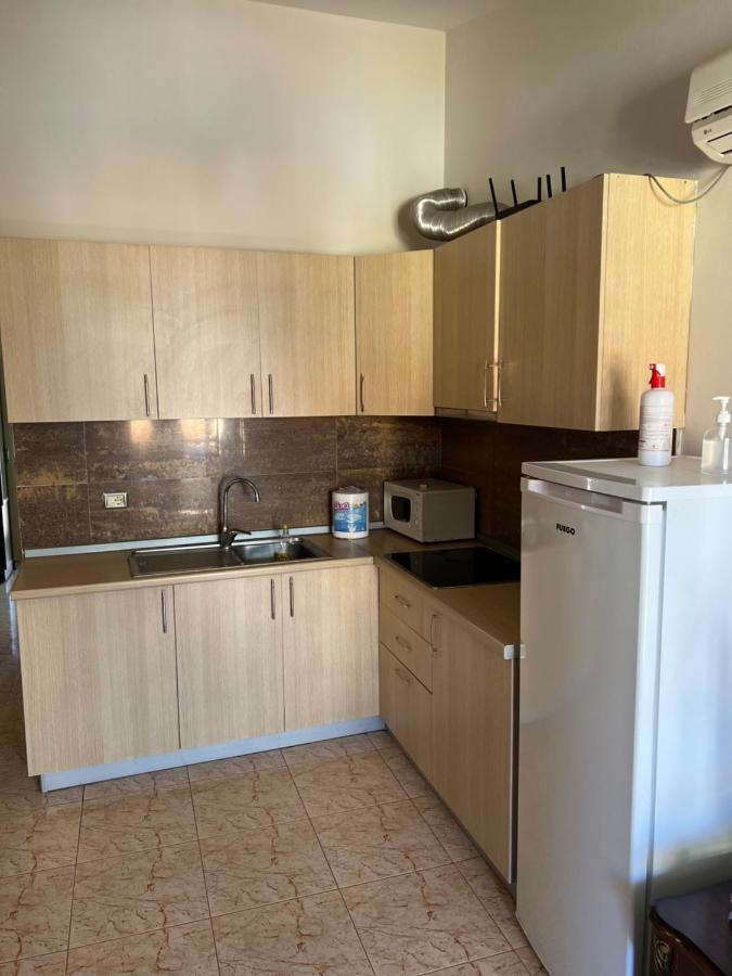 House For Rent Jurgen Villa Golem  Exterior photo