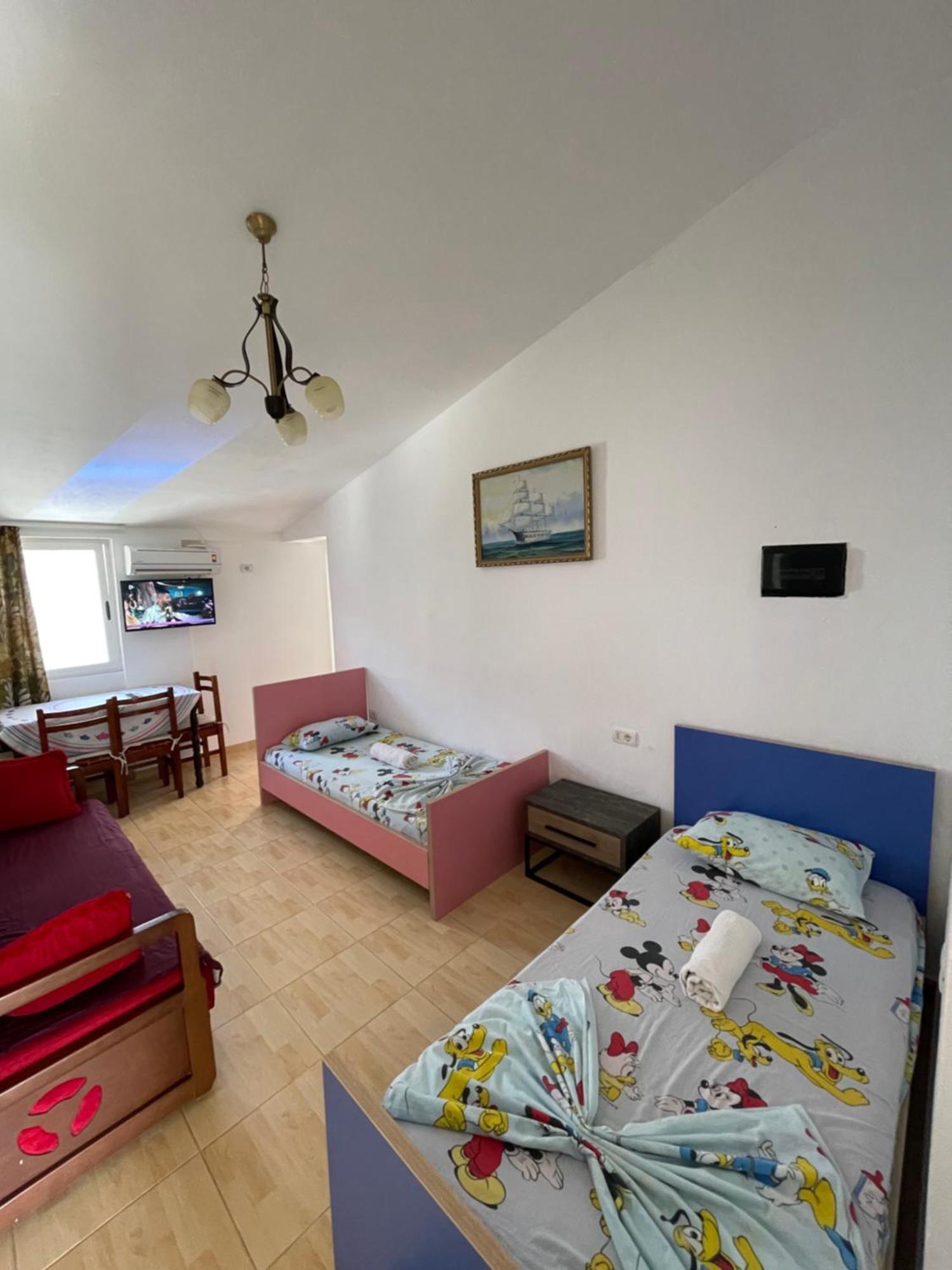 House For Rent Jurgen Villa Golem  Exterior photo